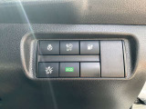 各種、多機能なスイッチが、運転席右側に配置されております。