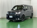 新しいハイブリッドシステムe:HEVは市街地走行では電気自動車に近いハイブリッドシステムでモーターが主役で走行します。充電の為にエンジンが始動しても優れた遮音性能で車内はとても静かで快適です