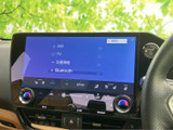 お好みの音楽をハイクオリティなサウンドで。様々なソースに対応し、車内を最高の空間に変えます。長距離移動も楽しく過ごせます。