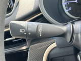 雨天時でもクリアな視界を確保できるワイパーレバーです。操作も簡単で、運転に集中できます。快適なドライブをサポートします。