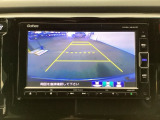 後方確認が便利なバックカメラ搭載、駐車時も安心です!!