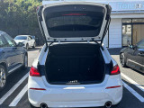 自動車保険も純正のクオリティを。BMWの正規ディーラーのみが取り扱い可能な、BMW専用自動車保険。専任のスタッフが皆様のカーライフを24時間365日サポート致します。