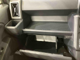 弊社では、お車を納車してからが本当のお付き合いのスタートだと思っています。お客様に頼りにされる「お店」を目指しています!