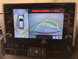 バックガイドモニターで、後方を確認しながら安心して駐車することができます。運転初心者も熟練者も必須の機能ですよ!