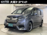 おひとり、恋人、ご友人、ご家族など、少人数でも大人数でもお出かけが楽しめます。この車で楽しいドライビングライフを送りましょう♪
