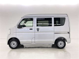 色は人気のシルバーです。