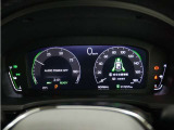 10.2インチデジタルグラフィックメーターで、速度表示やHonda SENSING作動表示などを、分かりやすく表示 見やすさを追求したメーターです。