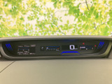 見やすいメーターパネルは、運転に必要な情報を的確に表示。直感的に操作でき、安全運転をサポートします。