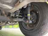お車を安心してお乗りいただく為には、足回りの定期点検が欠かせません。サービスサポート(有償保証)では無料点検もご提供しており、安心のカーライフをお過ごしいただけるサポート体制が整っています。