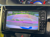 【バックカメラ】駐車時に後方がリアルタイム映像で確認できます。大型商業施設や立体駐車場での駐車時や、夜間のバック時に大活躍!運転スキルに関わらず、今や必須となった装備のひとつです!