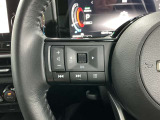 【ステアリングスイッチ】運転中に前方から目線をそらすことなくオーディオ等の操作が可能な便利機能!安心&快適なドライブを演出してくれます。