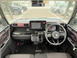 オーディオレス車の為、お好みのオーディオをお選びください(*&rsquo;&omega;&rsquo;*)
