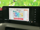 停車中にテレビや映像を楽しむことができます。長距離移動や休憩時間のお供に最適です。エンターテイメント機能で快適な時間を。