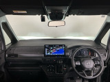 【前方視界】開放的な前方視界!運転がしやすく疲れにくいです♪窓が大きく、見通しがとっても良いおクルマですよ♪