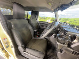 運転席シート廻りは使用感も少なく、良好な状態となっています。丁寧に使われていたことがよくわかりますね。