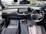 UX 250h Fスポーツ 4WD 本革シート