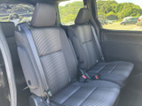 2列目シートも十分なスペースを確保しています。お子様や荷物を乗せても、快適なドライブを楽しめます。