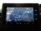 ホンダ純正ナビなのでダッシュボードにスッキリと収まっています。土地勘の無い所でも道に迷わず安心ですね!