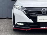 LEDヘッドライトは省電力ですが、純白光で驚くほど明るく夜道を照らしてくれます。