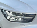 ●LEDヘッドライト:夜間走行時も良好な視界を確保し安心して運転できる高輝度LEDヘッドライトを装備!点灯速度が早く、消費電力も抑えられています。