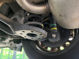 お車を安心してお乗りいただく為には、足回りの定期点検が欠かせません。サービスサポート(有償保証)では無料点検もご提供しており、安心のカーライフをお過ごしいただけるサポート体制が整っています。