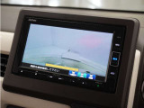 ◆バックカメラ◆リバースにするだけで映ります、後方の安全確認や、狭い駐車場での車庫入れ、雨の日や夜間など視界の悪い時に便利です!安全にバックする為には欠かせない装備です。