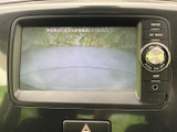 後方の状況を画面で確認できるので、狭い場所でも安全に駐車できます。運転に自信がない方にもおすすめです。