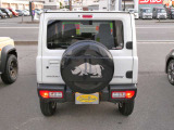 対角線上のタイヤがスタックした状態でも、空転した車輪にブレーキを作動させ駆動力を確保するブレーキLSDトラクションコントロール機能搭載!高い脱出性能を実現します!