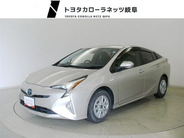 プリウス 1.8 S E-Four 4WD 