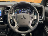 【純正革巻きステアリング】上質な革を使用することで、手にしっかり馴染みとても運転しやすいハンドルです♪