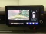 バックモニター付きで、車庫入れやバック時の後方確認をサポート。