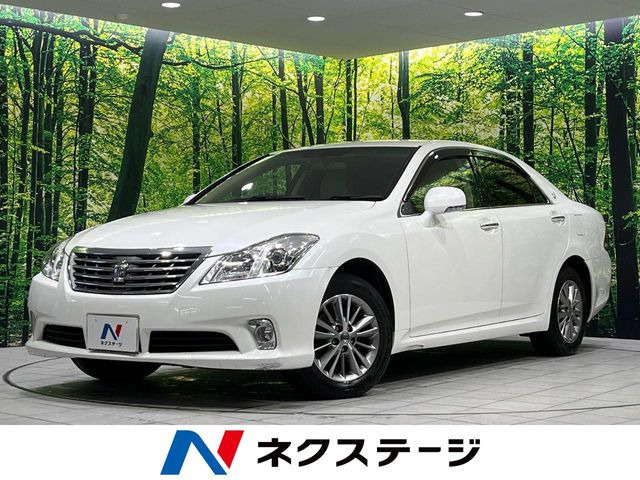 クラウン 2.5 ロイヤルサルーン i-Four 4WD