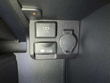 シガーソケット用の充電器が使用可能です!