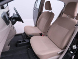 清潔で広々した座席です!是非、現車を見て体感してみてください。