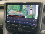 【パノラミックビューモニター】専用のカメラにより、上から見下ろしたような視点で360度クルマの周囲を確認することができます☆死角部分も確認しやすく、狭い場所での切り返しや駐車もスムーズに行えます。