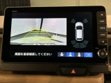 リバースギアに入れるだけで後方の表示へ切り替わります。夜間や雨の日の駐車も楽になりますよ。