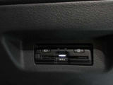 ETC 車載機です ビルトインタイプで高速道路の必需品ですETC搭載車両しか通過できないマス-トICも利用できます