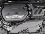 安心のBMW認定中古車は100項目の箇所を徹底的にチェック致します。機械的な箇所や電気系、コンピューターなどをご納車前に点検し、交換基準に達した部品は全て新品に修理返品した後にご納車致します。