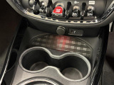 ◆LIBERALAは、輸入車選びの新たなスタイルを提案するインポート・セレクト・ブランドです。オーナー様となる方がクルマから直接感じる感性を第一にした、最良の一台との出会いをコーディネートいたします。