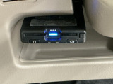 いまや快適なカーライフに欠かせないETCが付いています。