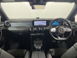CLAクラス CLA200d AMGライン 本革シート サンルーフ