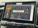 洗練されたデザインのナビゲーションシステムが、快適なドライブをサポート。多彩な機能で、普段の移動から遠出まで、より便利に、より楽しく。