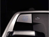【プッシュスタート】プッシュスタートの最大のメリットは「防犯対策」です。スマートキーと車のIDが合致しないとエンジンは始動させることができません。