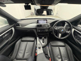 3シリーズツーリング 320d Mスポーツ 4WD 本革シート