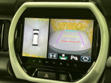 駐車時の安全性を高めるバックモニターを搭載。狭い場所でも安心して駐車できます。