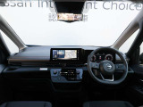 セレナ 1.4 e-4ORCE ハイウェイスターV 4WD 