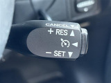 【クルーズコントロール】高速道路で便利な機能です!!アクセルを離しても一定速度で走行ができる装備です。加速減速もスイッチ操作でOKです。
