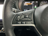 【ステアリングスイッチ】運転中に前方から目線をそらすことなくオーディオ等の操作が可能な便利機能!安心&快適なドライブを演出してくれます。