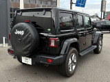 ジープ正規ディーラーが提供する認定中古車には万一のトラブルや不意のアクシデントでも安心頂けるロードアシスタンスサービスが付帯されます!