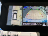 駐車時の安全性を高めるバックモニターです。狭い場所でもスムーズに駐車できます。周囲の状況を的確に把握し、安全運転をサポートします。